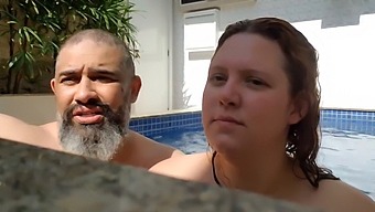Orgy-Loving Couple Craves Threesomes And Swapping Parties