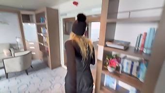 Steamy Oral Sex In A Public Cruise Encounter With A Pretty Woman After Cheating On My Girlfriend.
